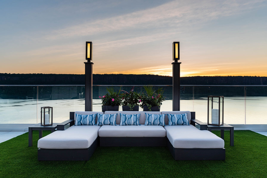 Stratus Building Features – Roof Deck at Sunset