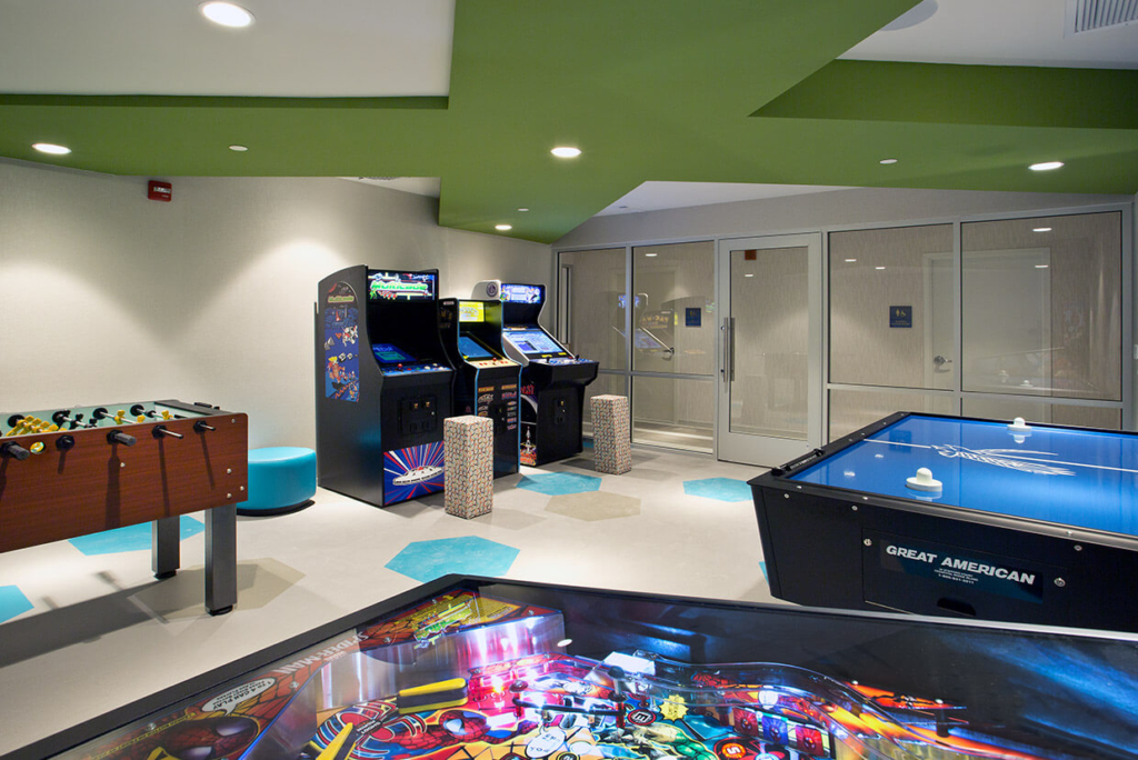 Luxury Golf Course Apartment with Private Pool - Airbnb - Luxury Apartments With Private Hotel-Style Amenities